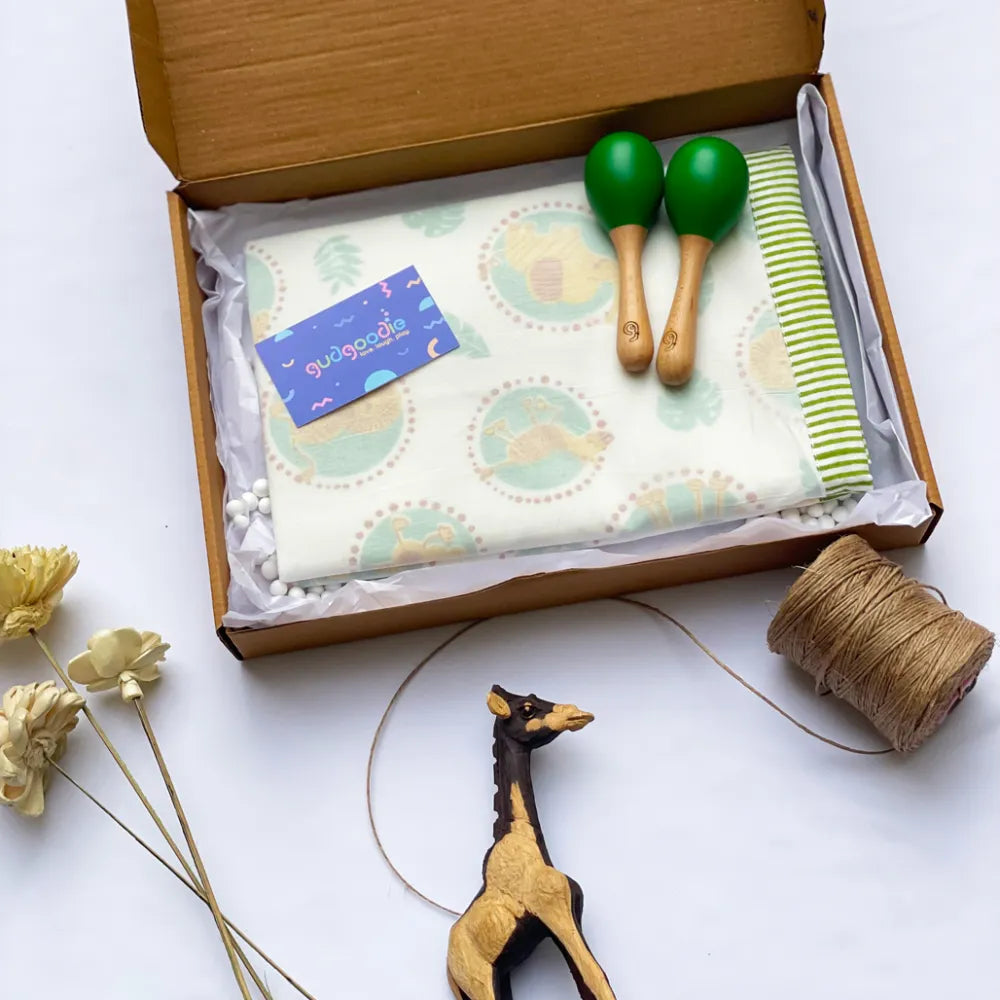 Baby Gift Set – Cotton Muslin Dohar + Maracas – Jungle Safari